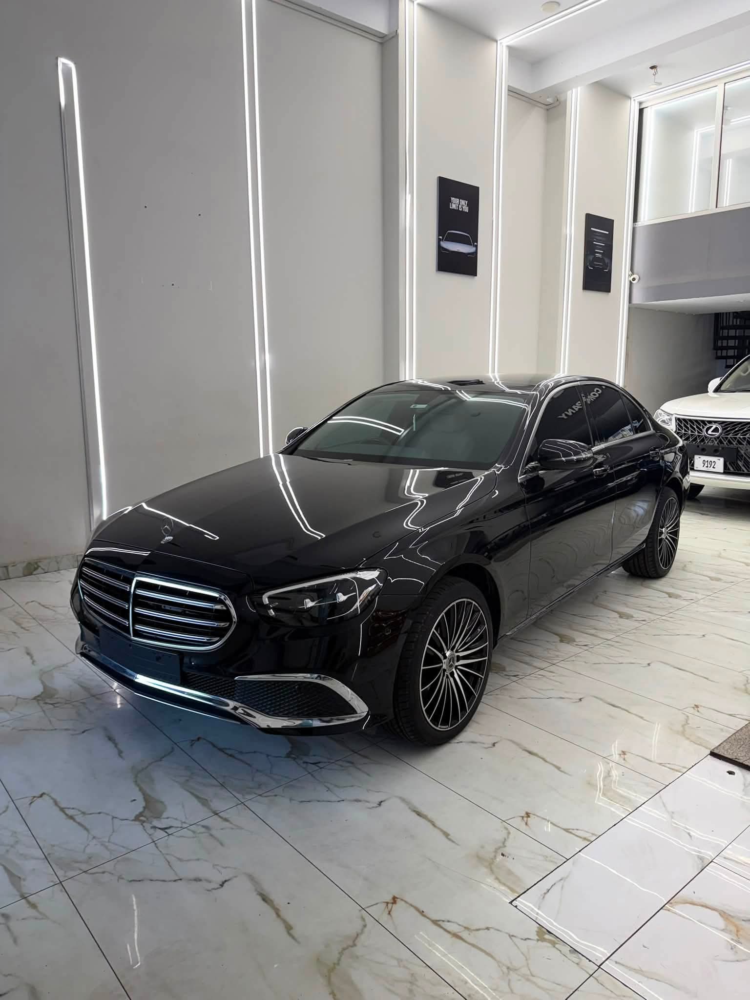 Mercedes Benz S500 Rental in Dhaka