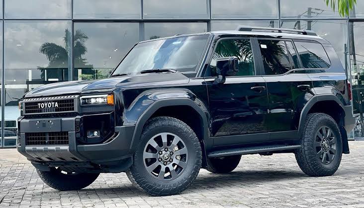 TOYOTA LAND CRUISER PRADO